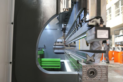 Detalj av arbeidsområdet på Green Press FX Servo